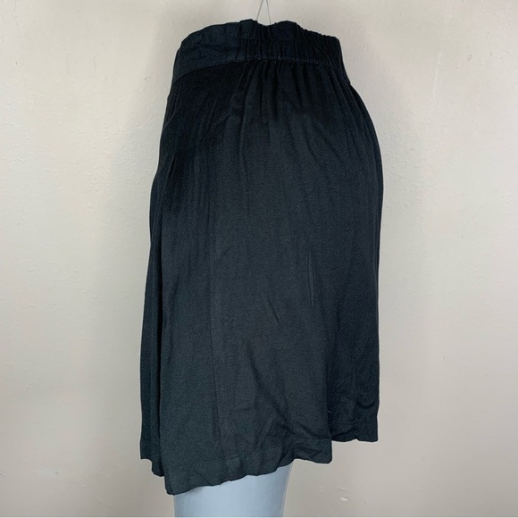 NEW Black Skirt Sim And Sam Cotton Rayon Pleated Elastic Waist Small Classic - Picture 2 of 9